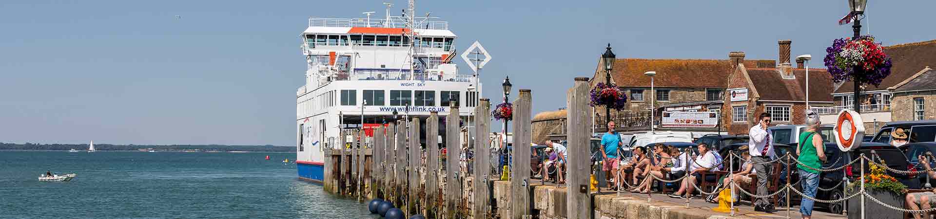 Complete guide to ferries to the Isle of Wight