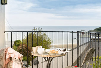 Holiday cottage near Looe with a sea view. Holiday cottage near Looe with a sea view.