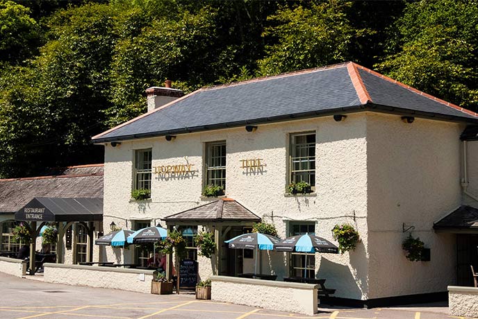 The classic exterior of The Norway Inn, a great spot for a Sunday roast in Cornwall