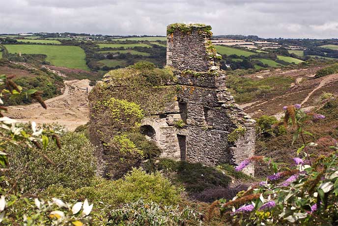 The remnants of the Wheal Maid engine house in Cornwall