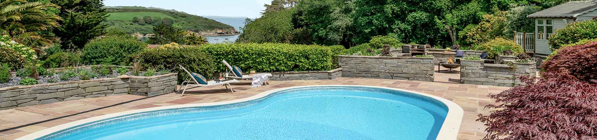 Holiday cottages with pools in Gloucestershire