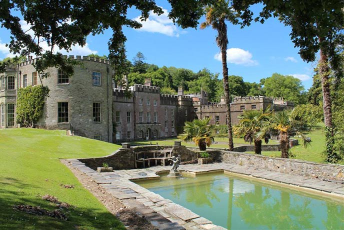 The beautiful pool and house at Port Eliot