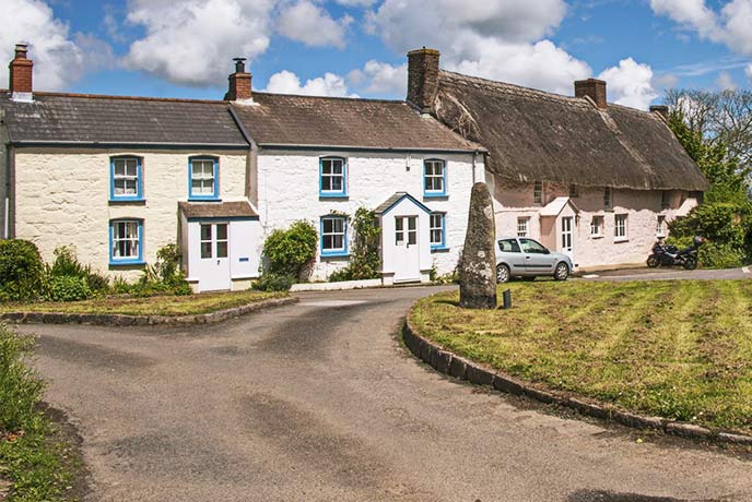 Pretty cottages in the village of Mawgan-in-Meneage along the Helford River