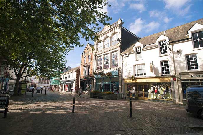 One of the many cobbled shopping streets in Truro lined with shops