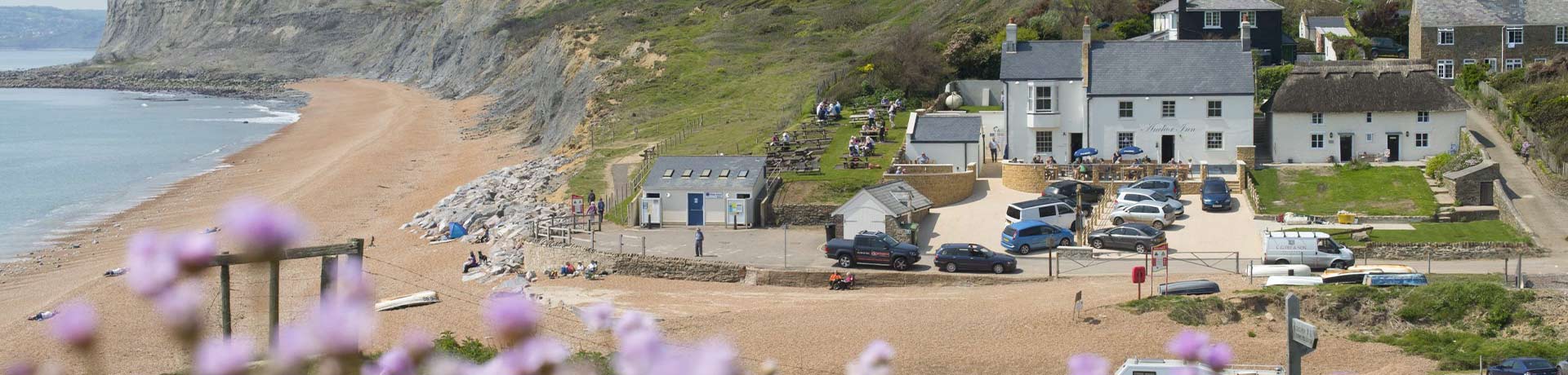 Restaurants and pubs with sea views in Dorset