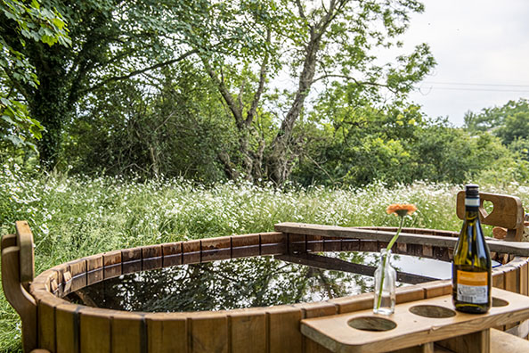 168 Cottages with hot tubs