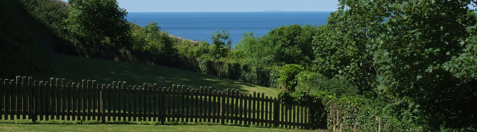 Cottages with enclosed gardens in North Devon