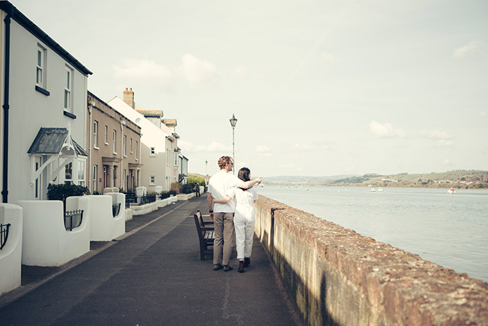 A couple walking in Shaldon