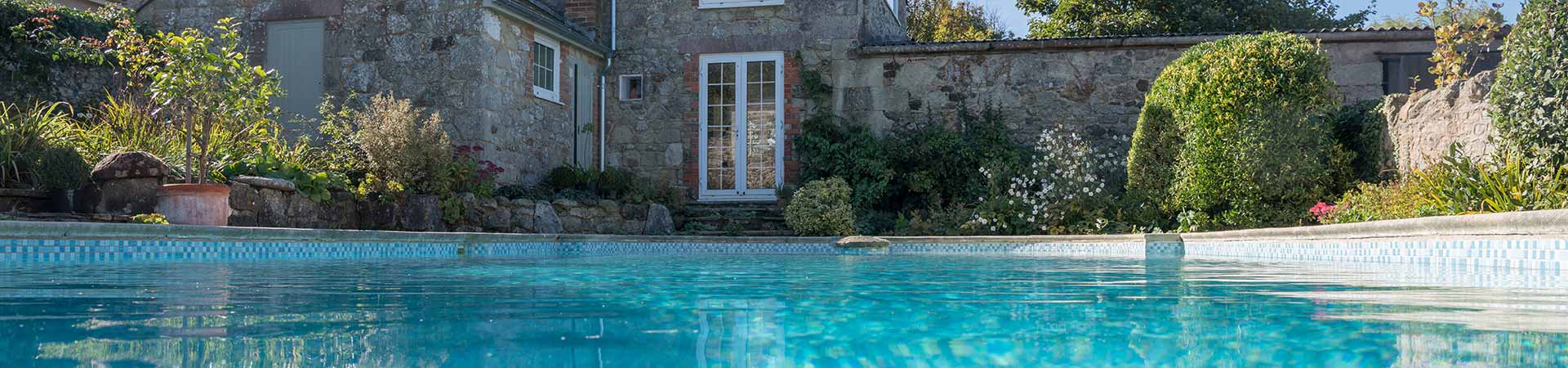 Summer Holiday Cottages in The Cotswolds
