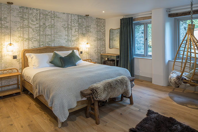 Lush, luxury and inviting, welcome to Willows Rest.