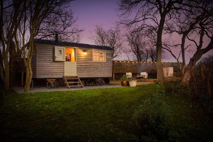 Woodpecker Shepherd's Hut in N Cornwall