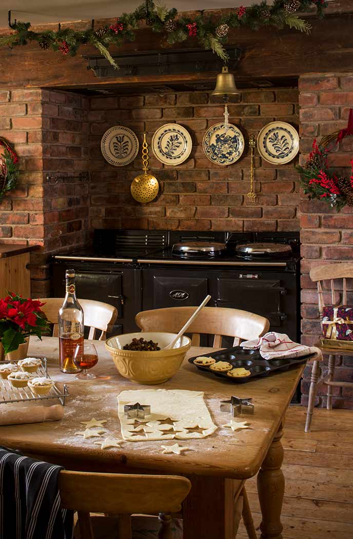 Make yourself familiar with the kitchen to make the most of your self catering Christmas.