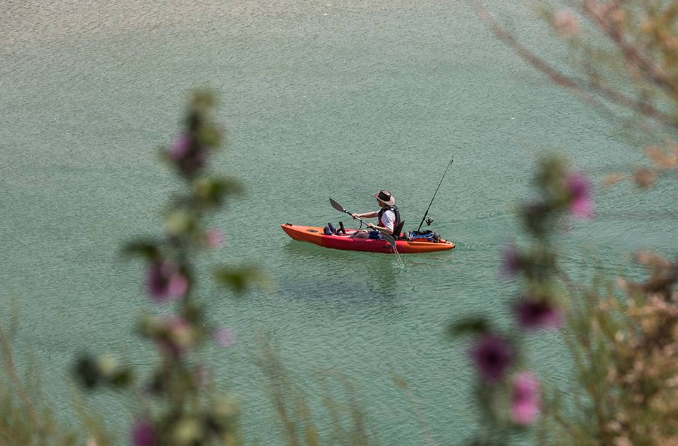 Kayaking across the Newquay Gannel.