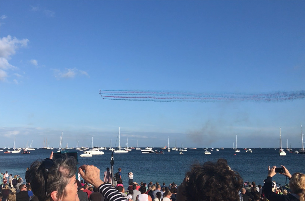 Watch the red arrows fly over Falmouth bay from the beach or the luxury of your Falmouth holiday cottage.