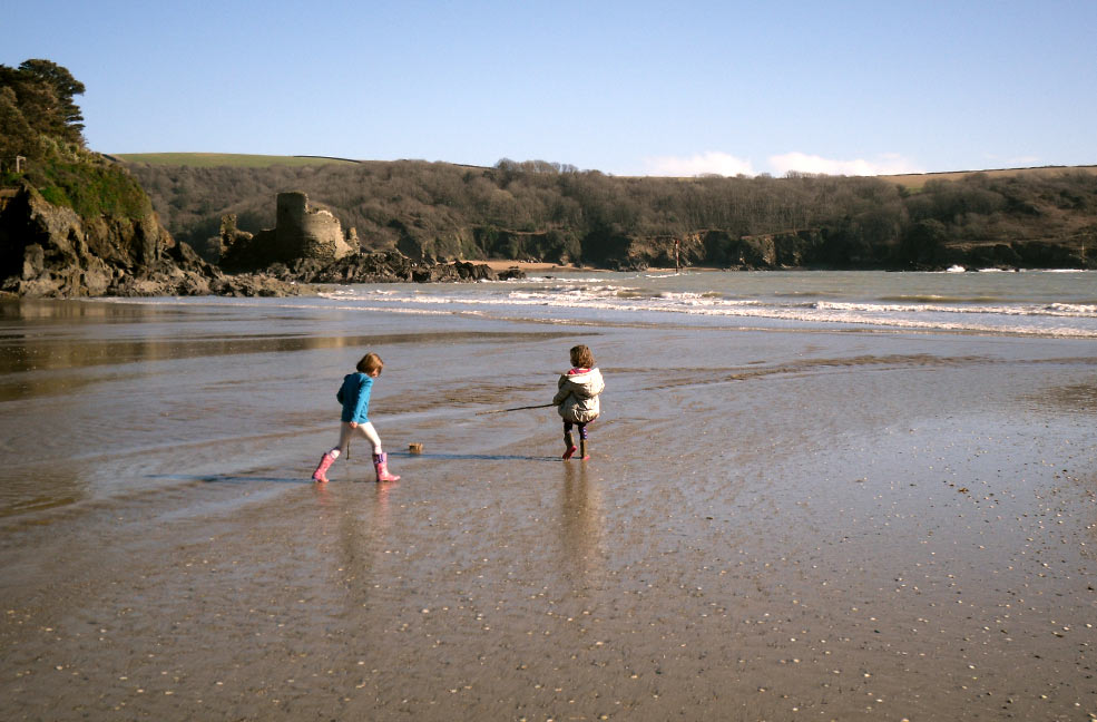 There's plenty of things to do with kids in the South Hams but finding stuff to do that's free can be a little tricky if you don't know where to look.