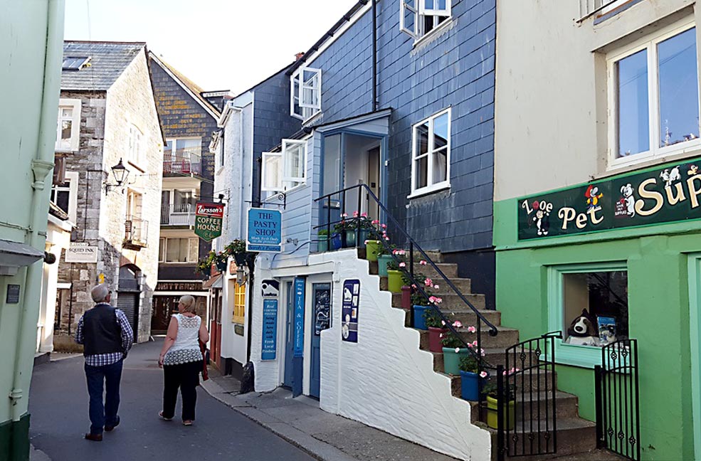 Looe street