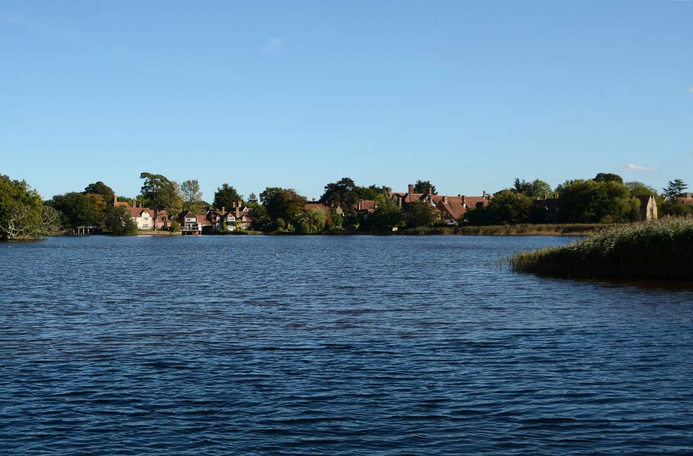 Beaulieu riverside