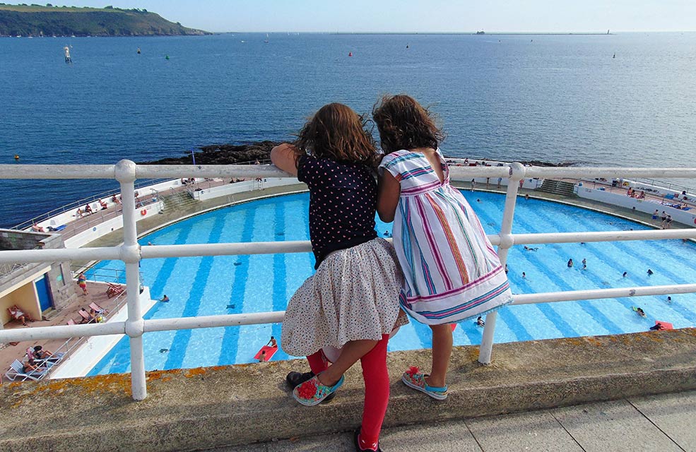 Overlooking the lido while waiting for a dip.