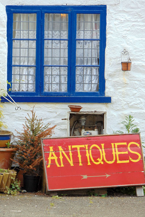 Antiques shop Buckfastleigh