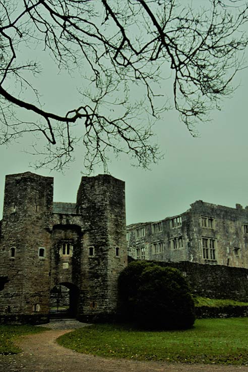 Berry Pomeroy Castle haunted