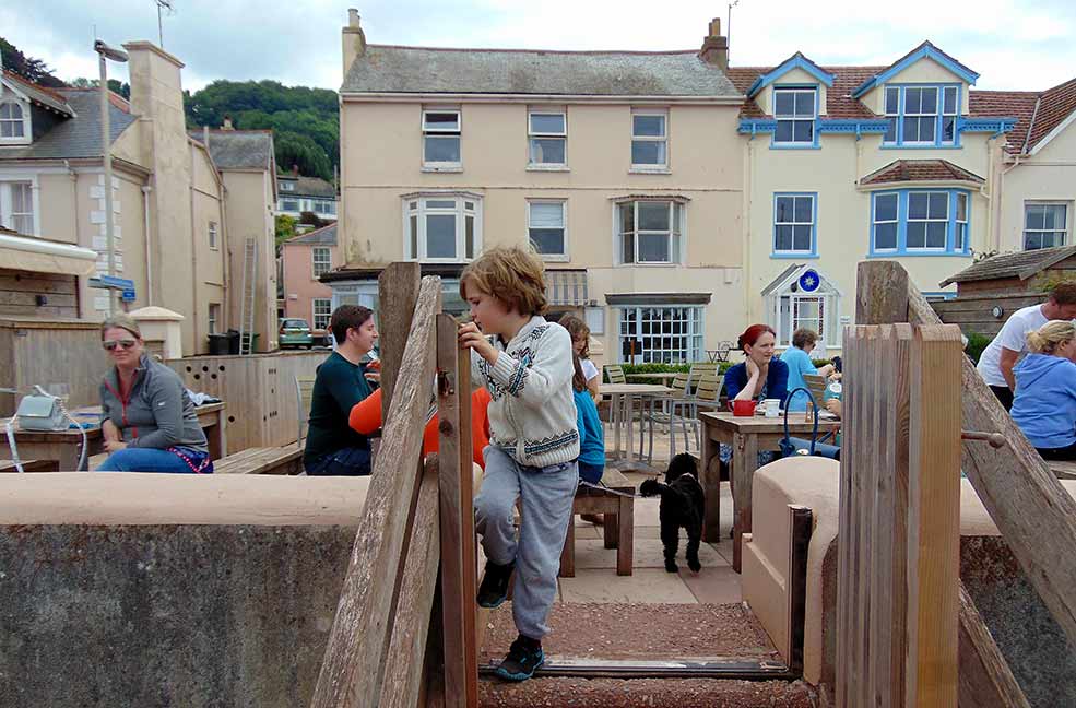 Beachfront eating Shaldon