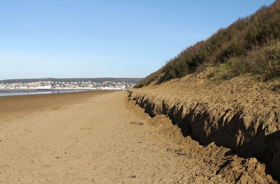 Uphill dunes