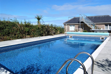 Cottages with pools in Sennen by the beach Cottages with pools in Sennen by the beach