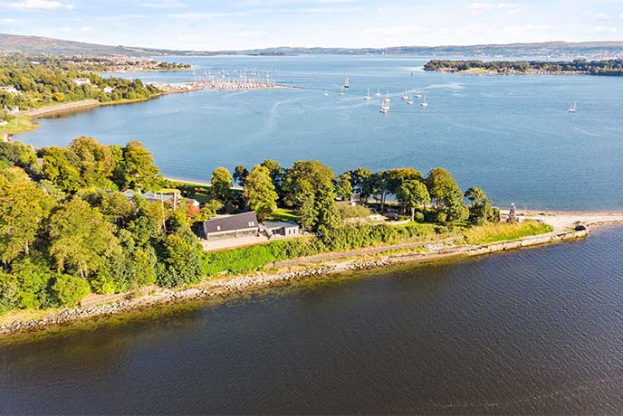 A beautiful holiday cottage with sea views perched on the banks of Gare Loch in Scotland