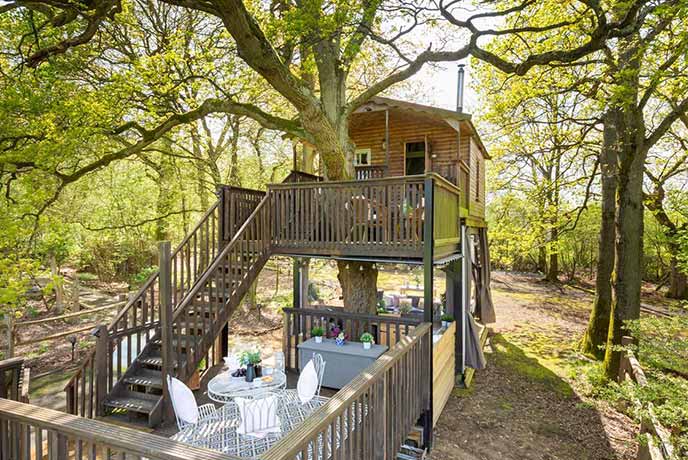 Treehouse in the Sussex countryside