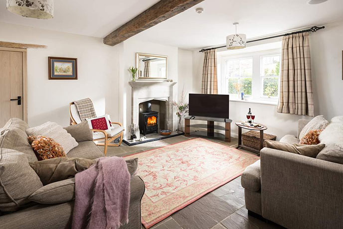 Cosy sitting room at Ivy House